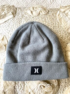 Hurley Gray Cuffed Knit Ski Beanie Hat Cap Hurley Logo